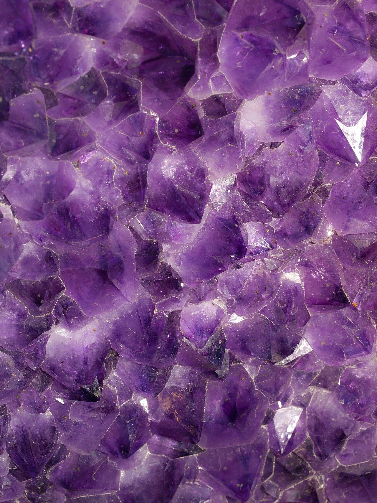 Rough amethyst, uncut